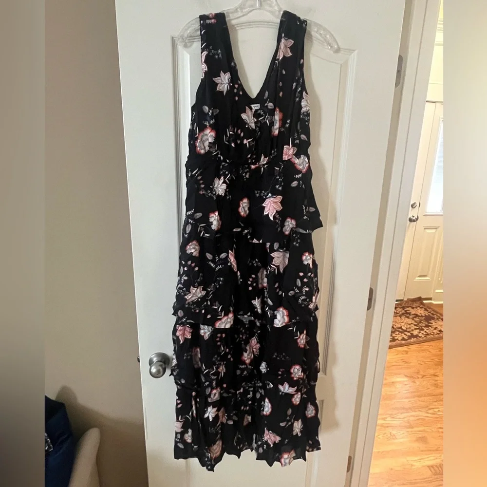 Wishlist Apparel Floral Black and Pink Women's Mid Calf Dress Size Medium - Picture 2 of 16